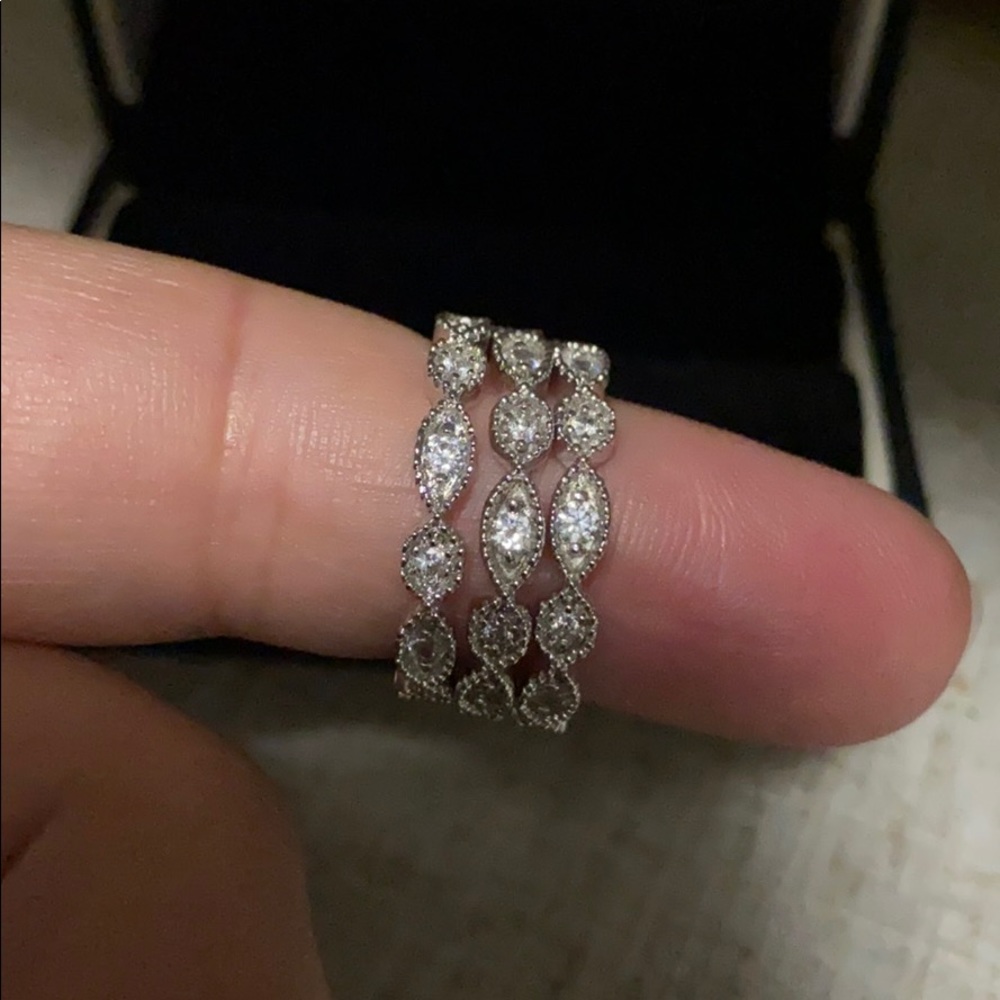Stella and dot stackable rings - Picture 2 of 3